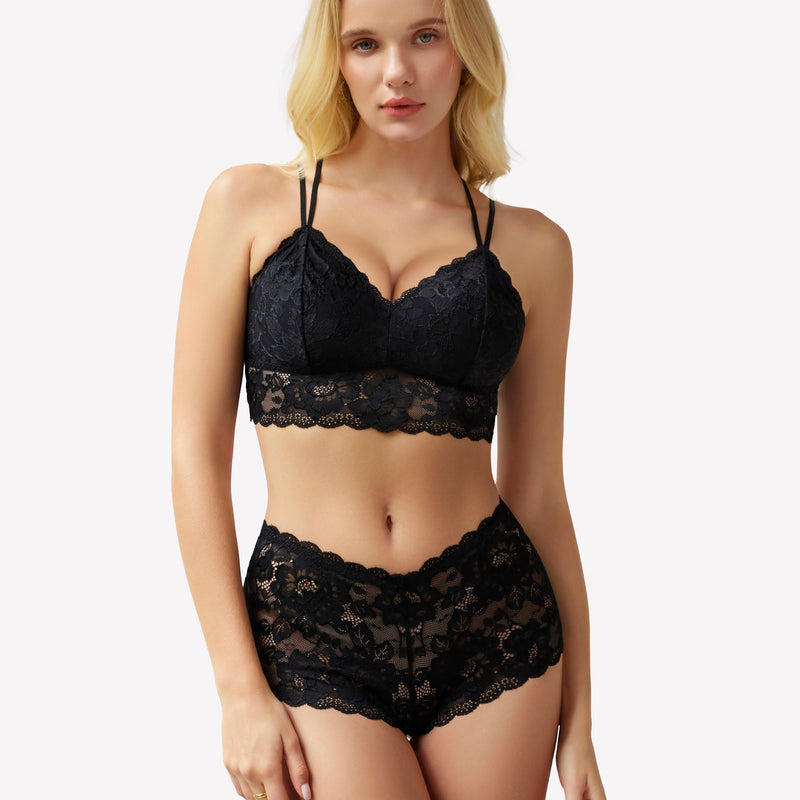 Black lace bra and panty set. Floral lace lingerie for women. Sexy and comfortable design.