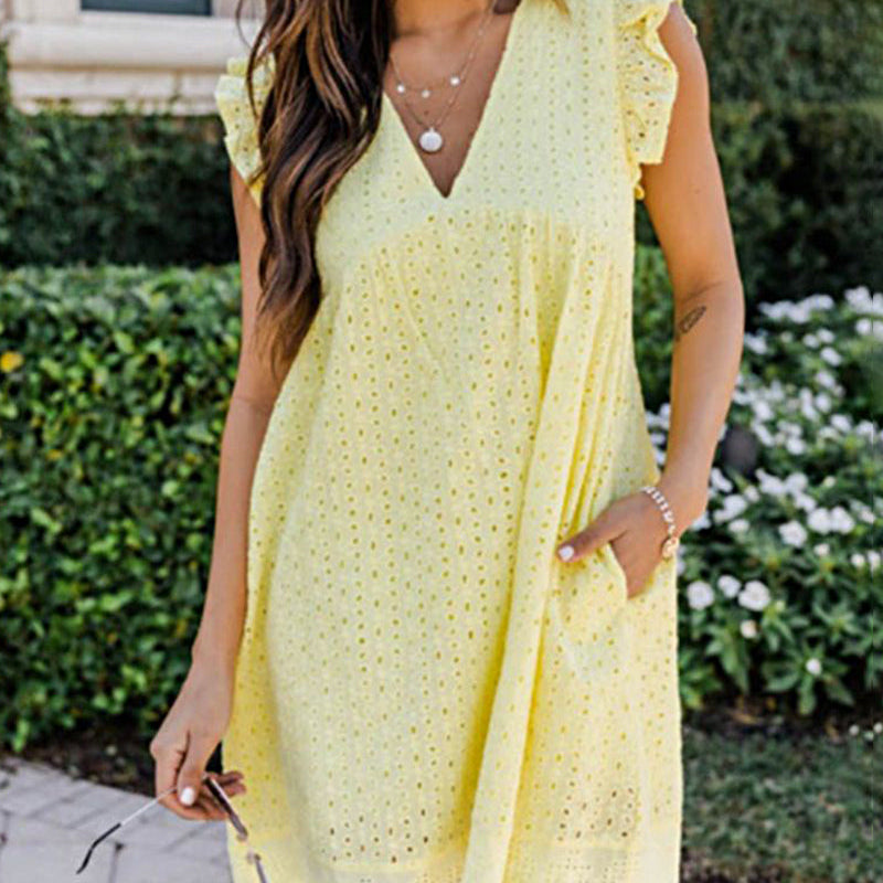 Yellow lace dress with pockets, V-neck, short sleeves, and scalloped hem. Casual summer dress.
