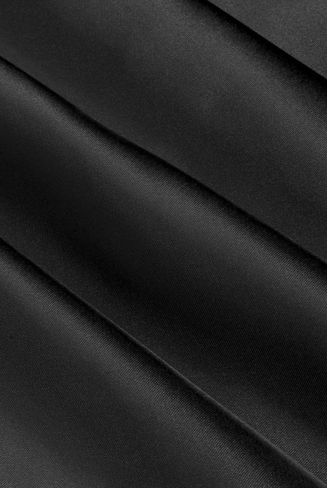 Black satin, soft polyester. Ideal for a comfortable and stylish satin slip dress.
