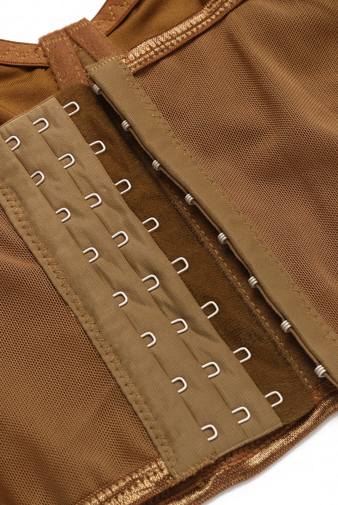 Caramel bustier top detail: hook closure, mesh, adjustable straps. Ideal for nights out.