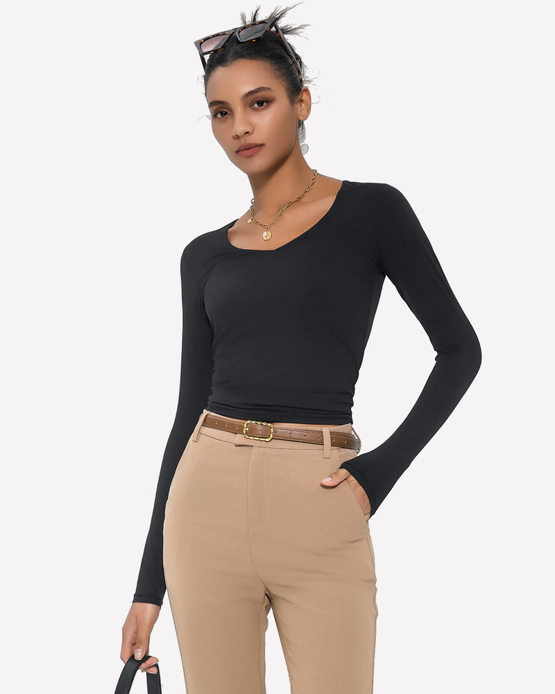 Y2k sweetheart neckline black top. Modern and sexy. Perfect for a stylish and comfortable fit.