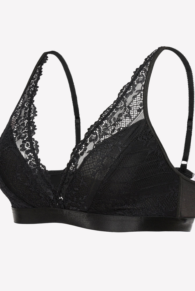 Black lace wireless bralette with adjustable straps, perfect for comfort and style