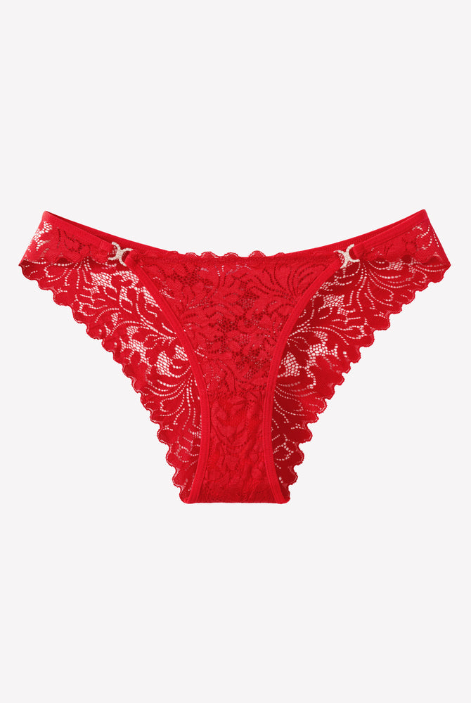 Low-rise lace cheeky underpants, red with scalloped lace edges