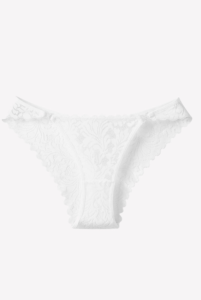 Low-rise lace cheeky underpants, white with scalloped lace trim