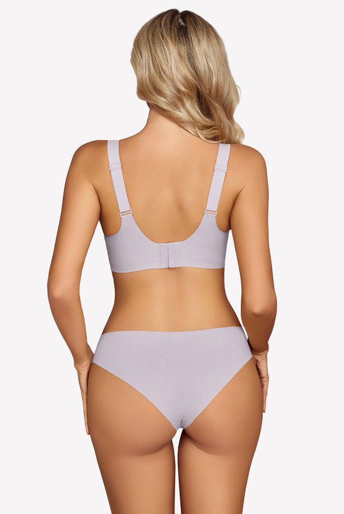 Seamless light purple bra and underwear set. Smooth, comfortable fit, adjustable straps.