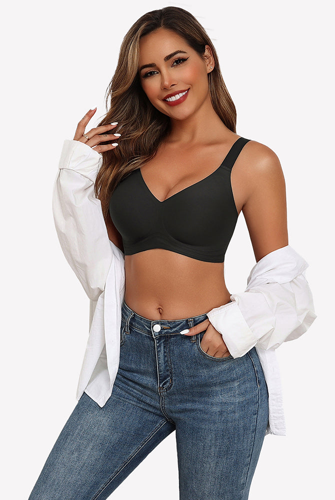 Seamless black push-up wireless bra, full coverage, comfortable support, paired with jeans