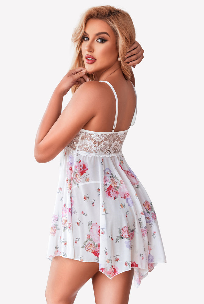 Avidlove white floral babydoll lingerie with lace details and asymmetrical hem. Women's nighty.
