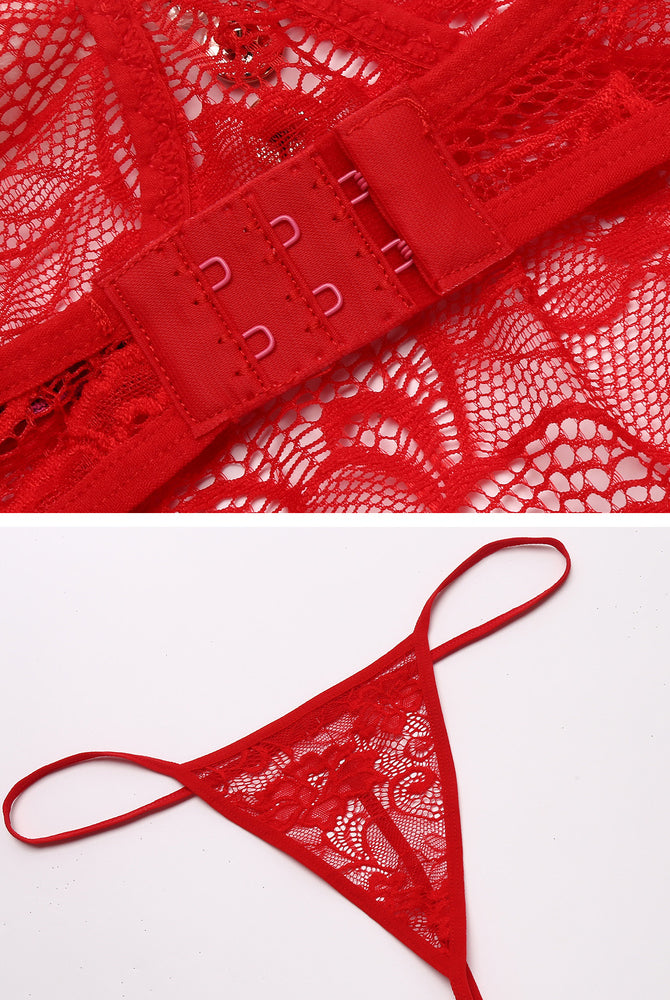 Red lace Christmas lingerie set: babydoll with adjustable closure and matching thong