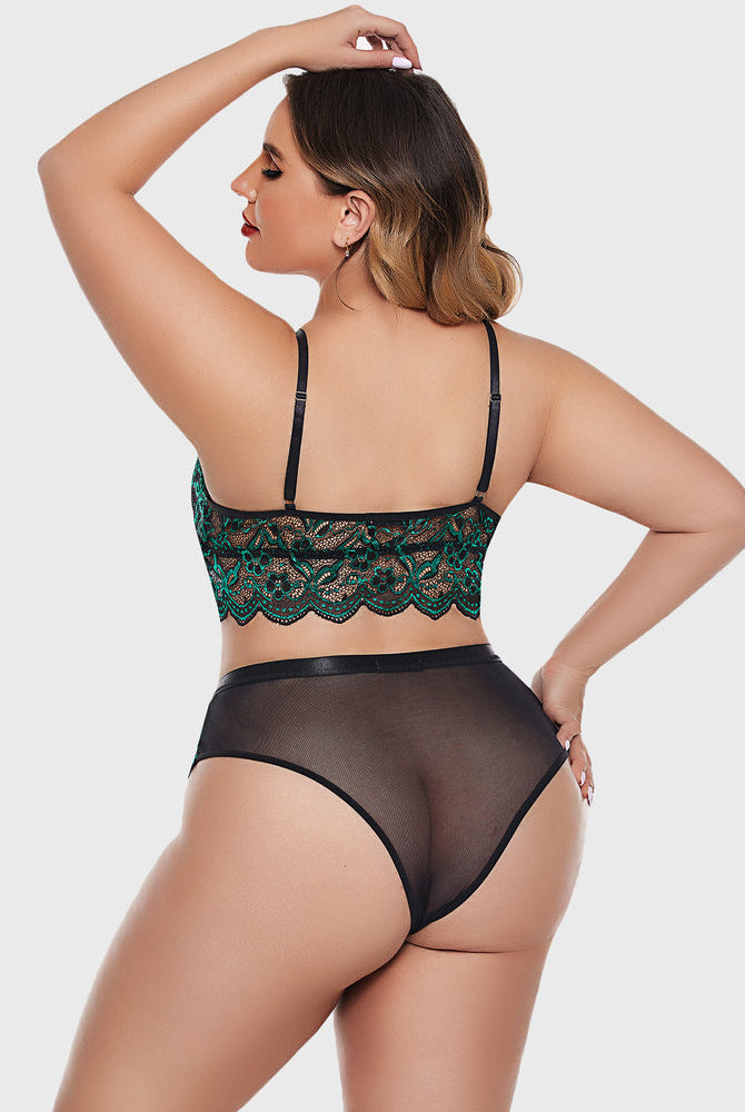 Plus size green lace bra and black panties set, floral lace trim, sexy lingerie
