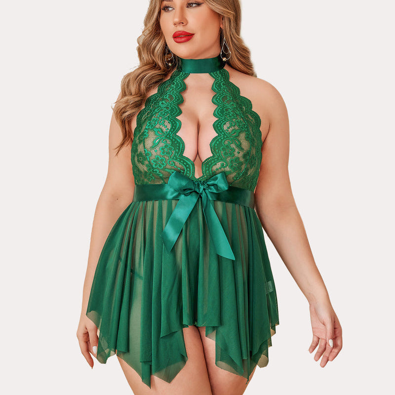 Plus size emerald babydoll, lace halter, satin bow, sheer skirt. Elegant lingerie.