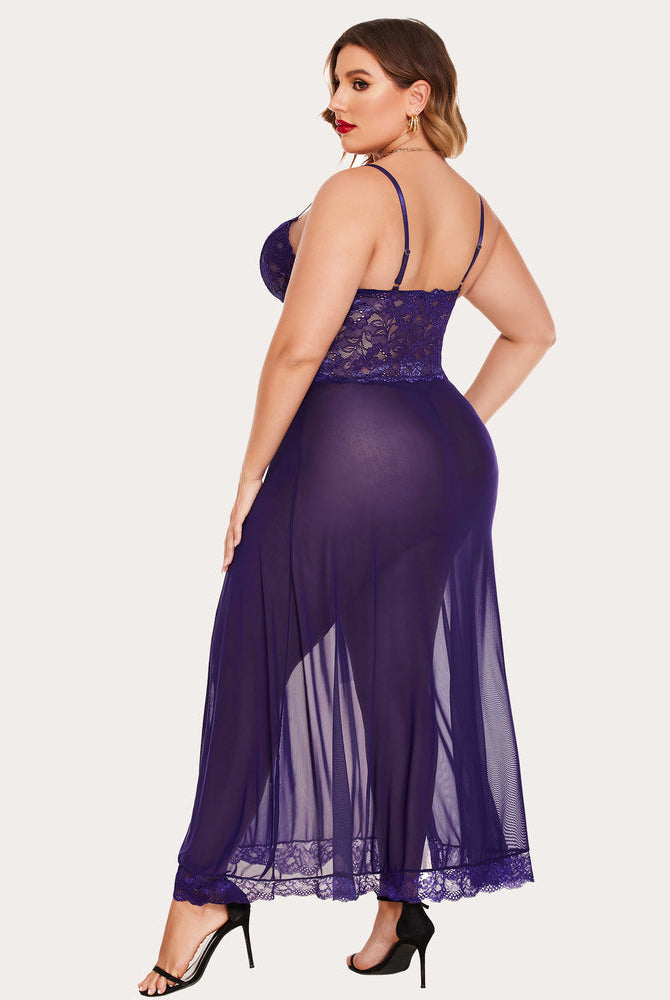 Plus size purple nightdress with lace bodice and side slits. Sexy lingerie for curvy women.