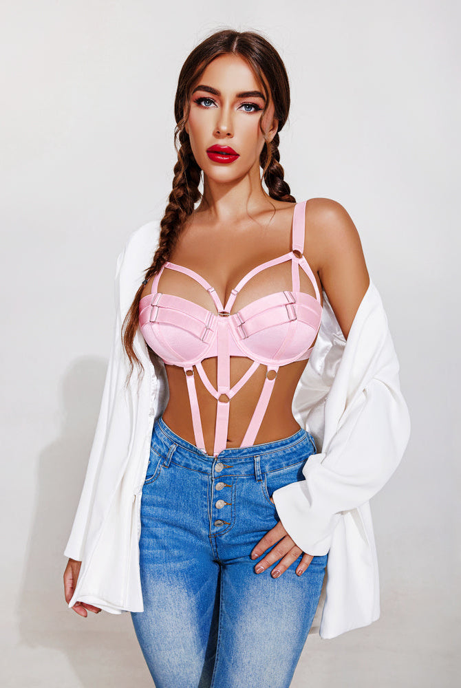 Pink push-up teddy lingerie with adjustable straps, a perfect lingerie for special occasions.