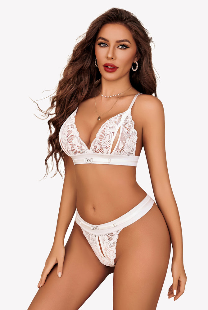 White floral lace lingerie set with adjustable straps; Sexy and charming bra and panty set