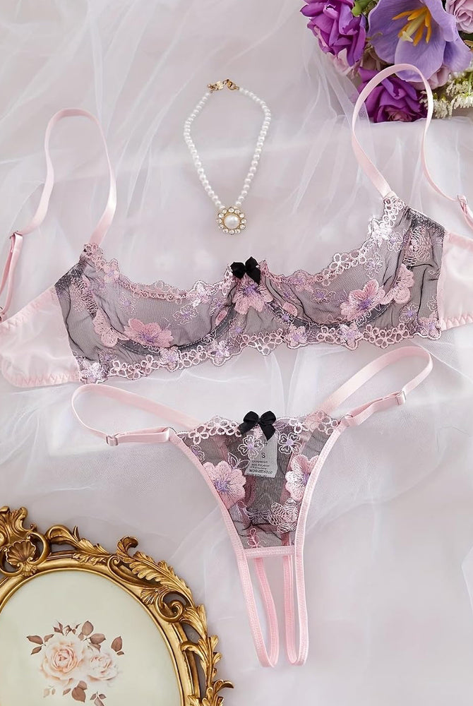 Embroidered underwire bra and panty set in lilac-pink lace with floral appliques