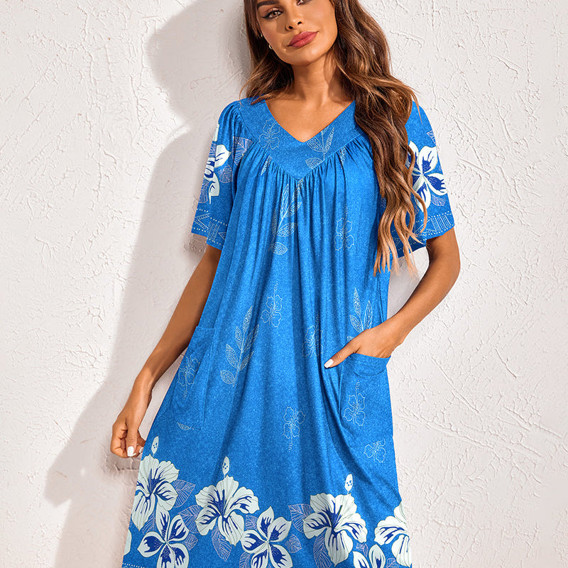 Floral print nightdress in bright blue with white flowers, V-neck, short sleeves, side pockets