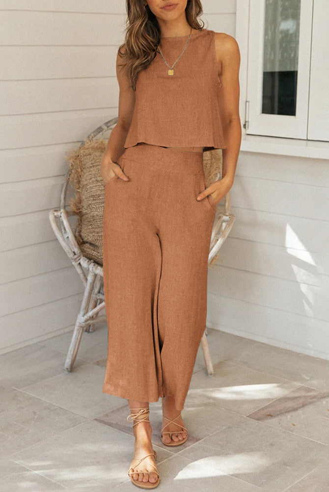 Casual brown linen two-piece set: crop top and wide-leg pants for everyday wear.