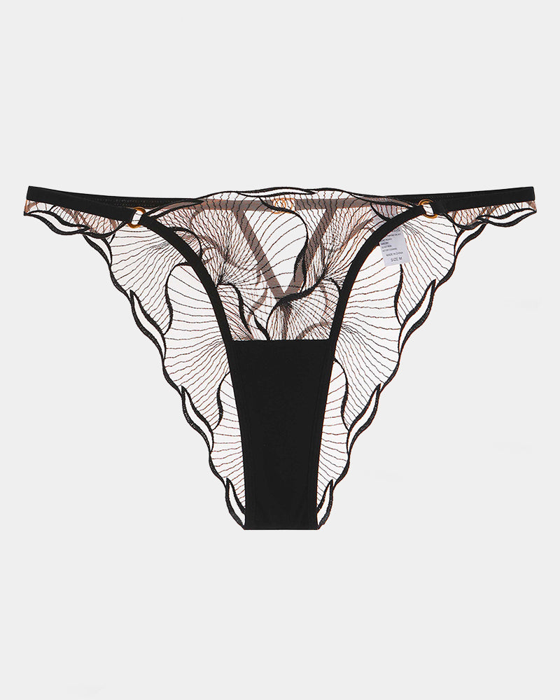 Black low rise lace panty with floral lace design, comfortable and breathable.