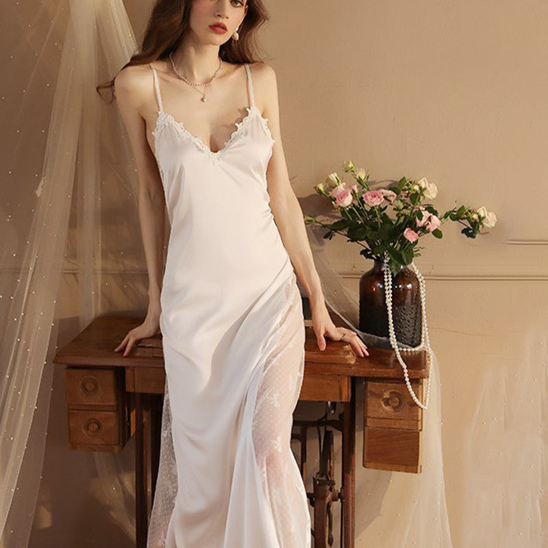 White satin lace nightdress with adjustable straps, ideal for relaxing evenings, Avidlove