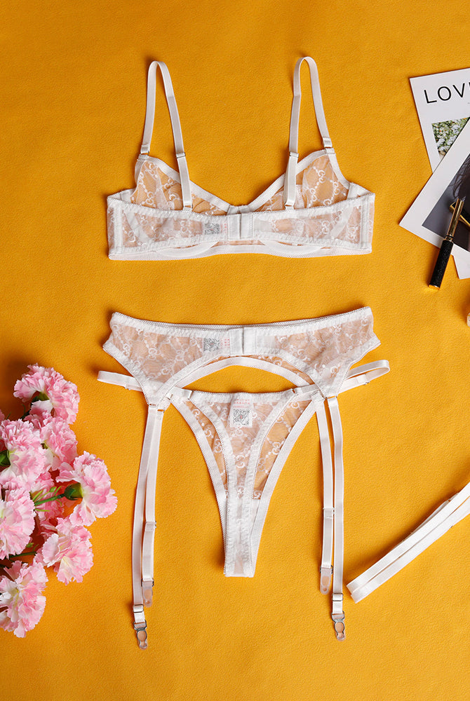 White chain sheer lace lingerie set with delicate lace details, sweet and seductive.