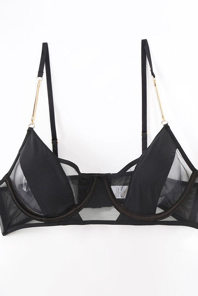 Black mesh push-up chain bra, delicate lace details, sweet and seductive lingerie.