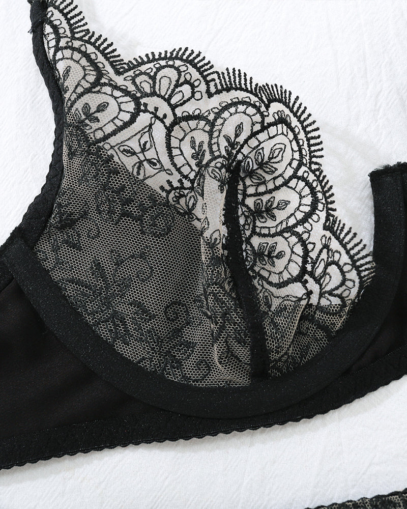 Black lace bra with floral embroidery, elegant and sexy lingerie set