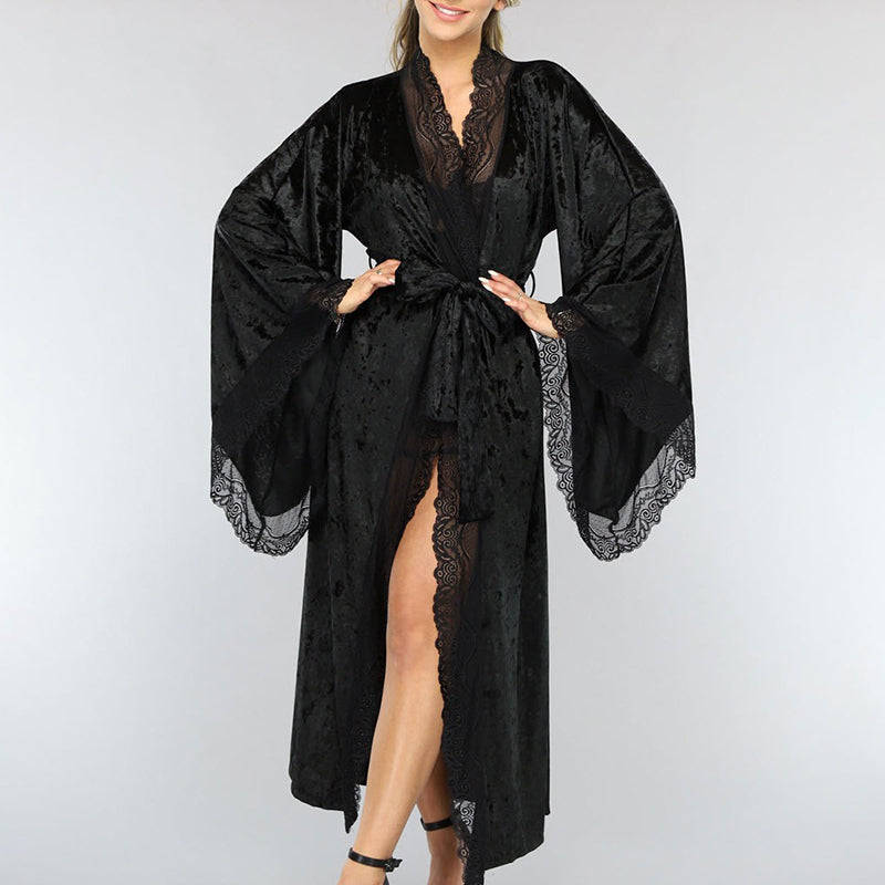 Vestaglia in raso con cintura e pizzo a contrasto