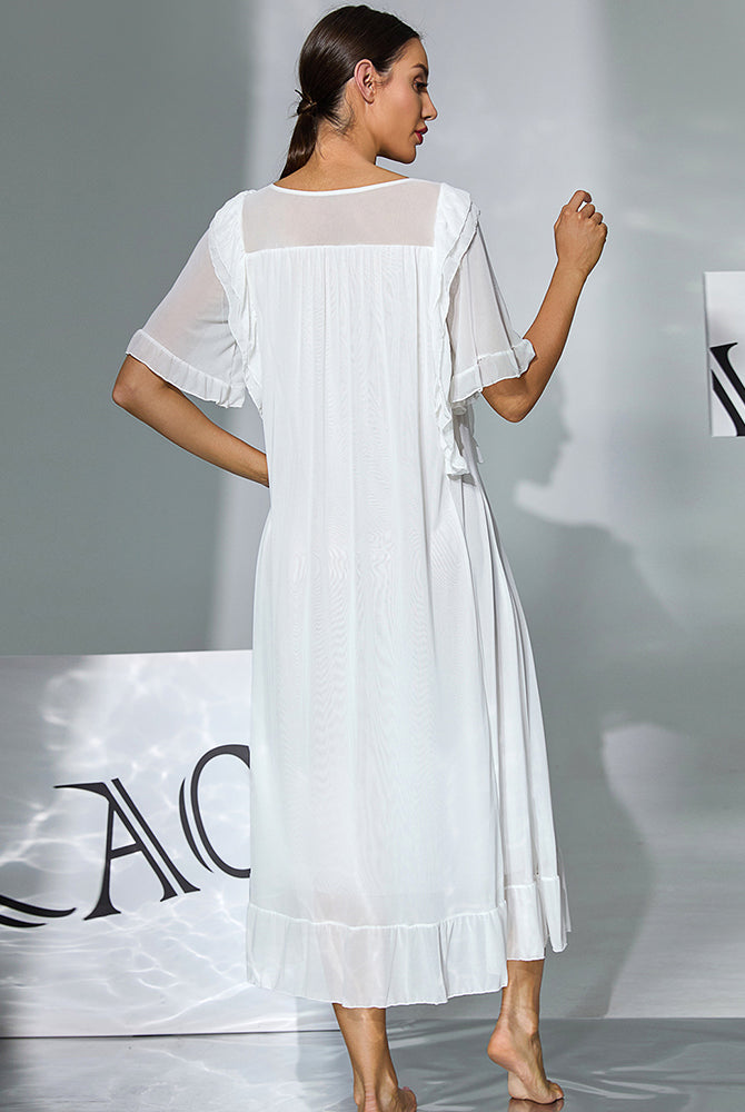 White double-layer nightgown, ruffled back yoke, short sleeves, full-length hem