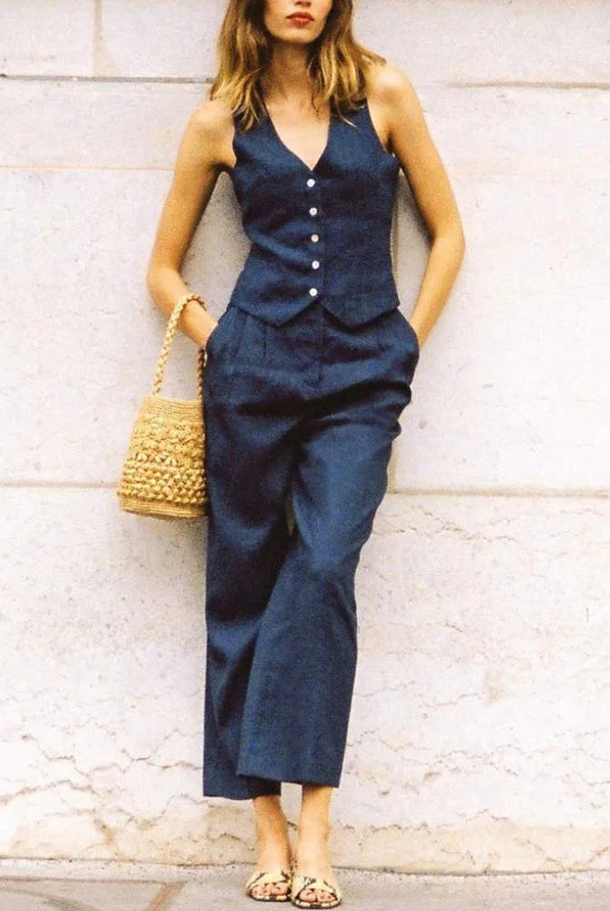 Navy blue linen-blend tank top and wide leg pants suit. Casual outfit for women.