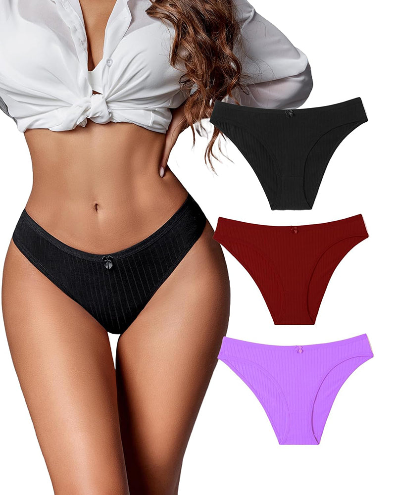 Cotton Ribbed Panties: Black, Burgundy, Purple. Low-rise and ribbed texture, for everyday comfort.