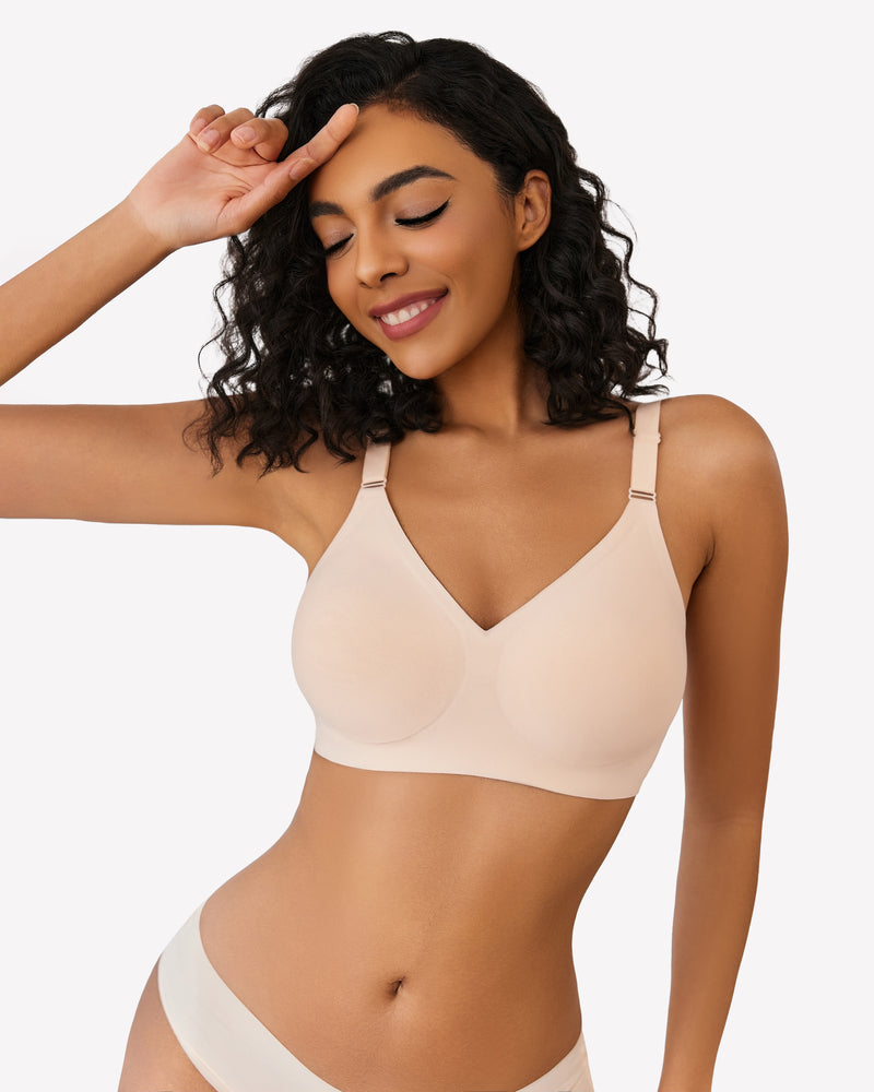 Beige wireless push-up bra, V-neck, full coverage, seamless smoothing, model smiling