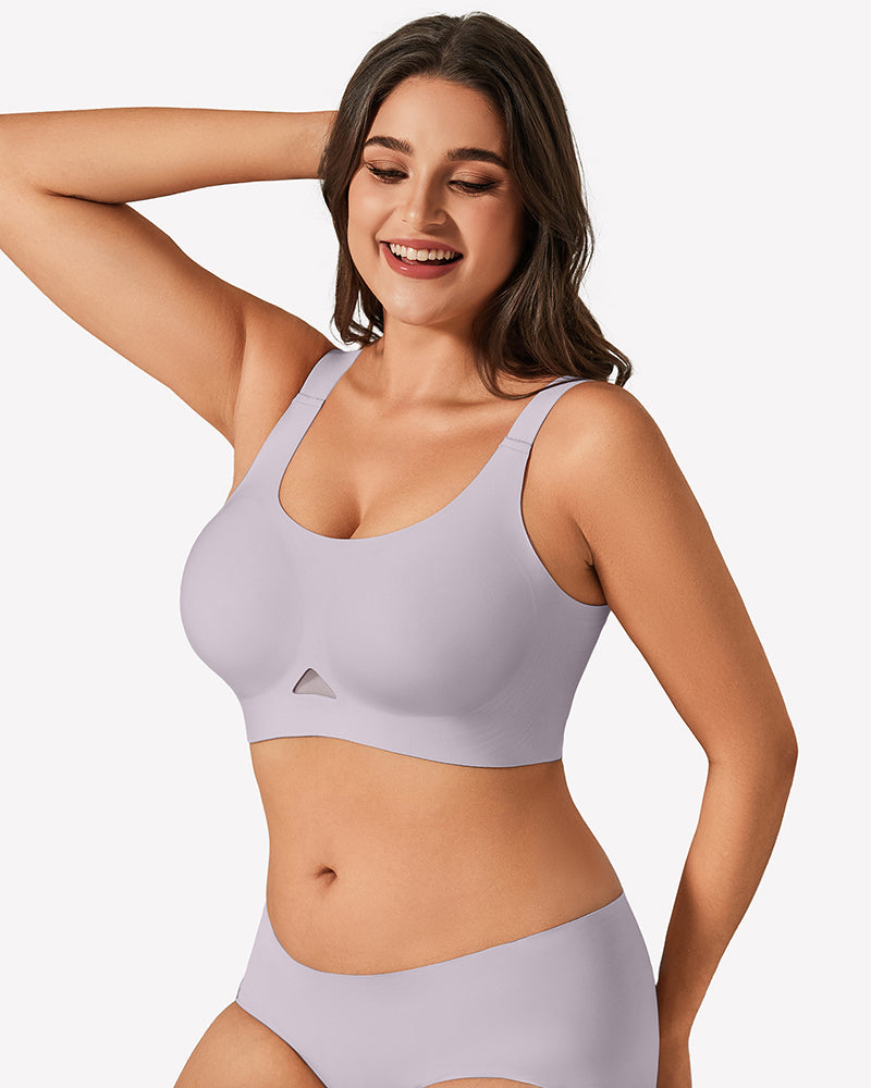 Wireless jelly bra, seamless padded U-neck bralette in lilac on model