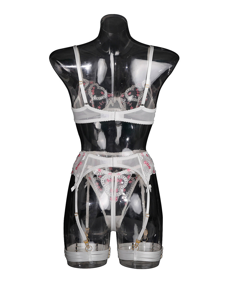 White embroidered heart lingerie set, adjustable straps, sweet and seductive, delicate lace