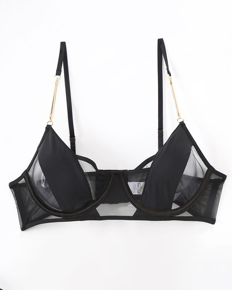 Black mesh push-up chain bra, delicate lace details, sweet and seductive lingerie.