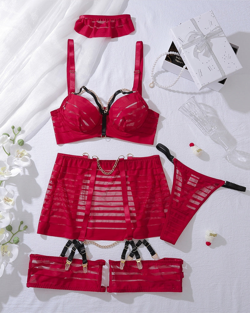Red metal chain bra skirt three-piece set. Sexy lingerie with chain details for confident women.